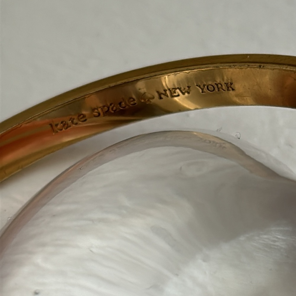 Kate Spade gold tone sparkle bracelet ❤️ never worn - Picture 4 of 5